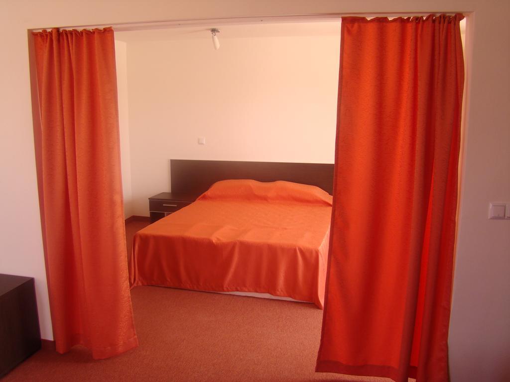 Hotel Bellisimo 로제넷츠 외부 사진