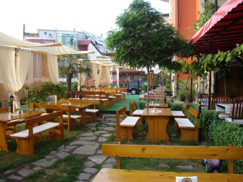 Hotel Bellisimo 로제넷츠 외부 사진